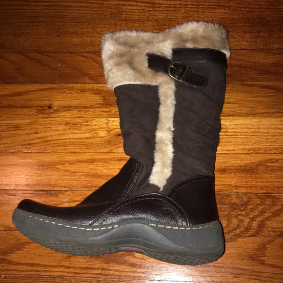 bare traps fur boots